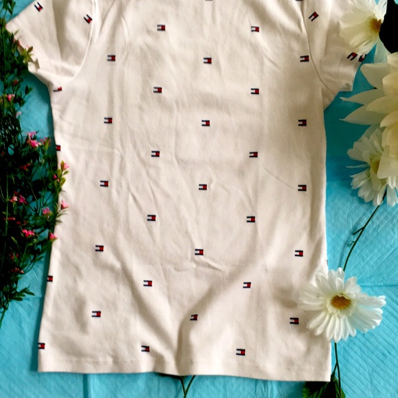 NWOT: Tommy Hilfiger T-Shirt - New with No Tags! - Picture 2 of 8